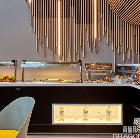 Pearl Lounge - interior view 2